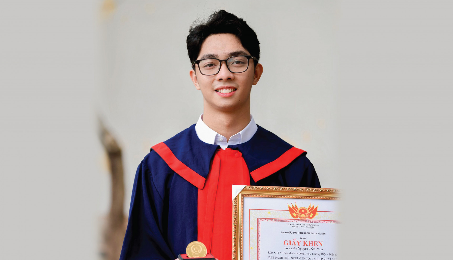 Bạn Hiếu